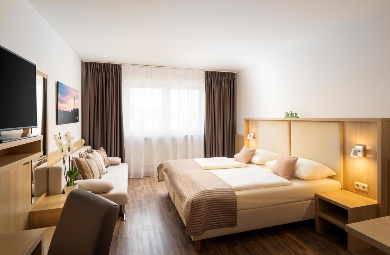 Qu Hotel Augsburg Bagian luar foto
