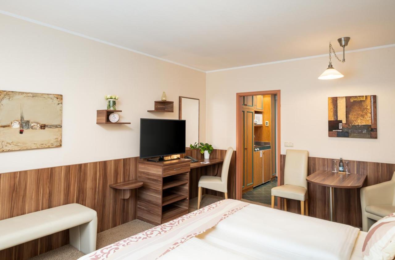 Qu Hotel Augsburg Bagian luar foto