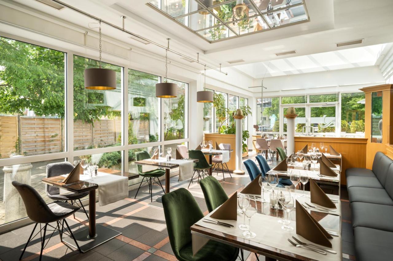 Qu Hotel Augsburg Bagian luar foto