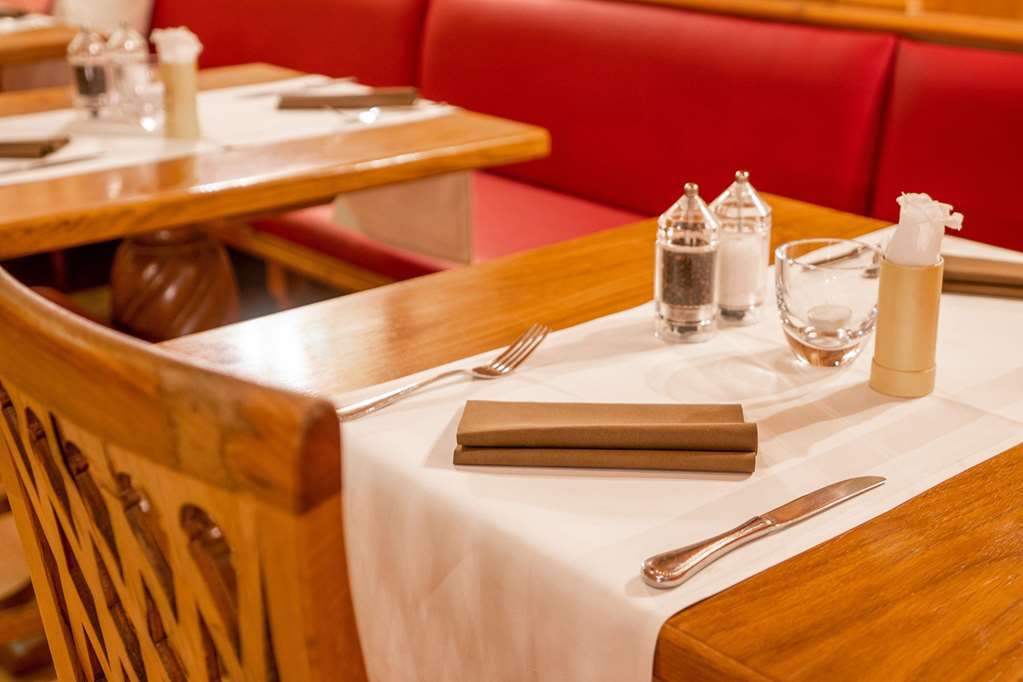 Qu Hotel Augsburg Restoran foto