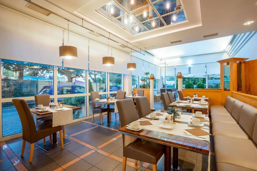 Qu Hotel Augsburg Restoran foto